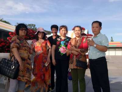 平安萬家 隆興家政服務行業(yè) --訪大連市平安興隆家政服務公司總經理楊愛平